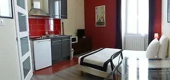Aparthotel Ajoupa Nizza