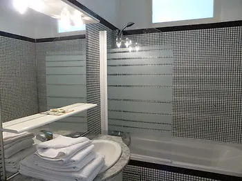 Hotel Aparthotel Ajoupa Nizza